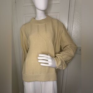 Anrabess Cream Cable Knit Sweater Size Large.